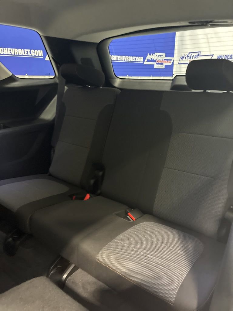Used 2020 Chevrolet Traverse LT image 39
