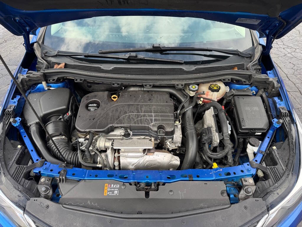 Used 2018 Chevrolet Cruze LT image 21