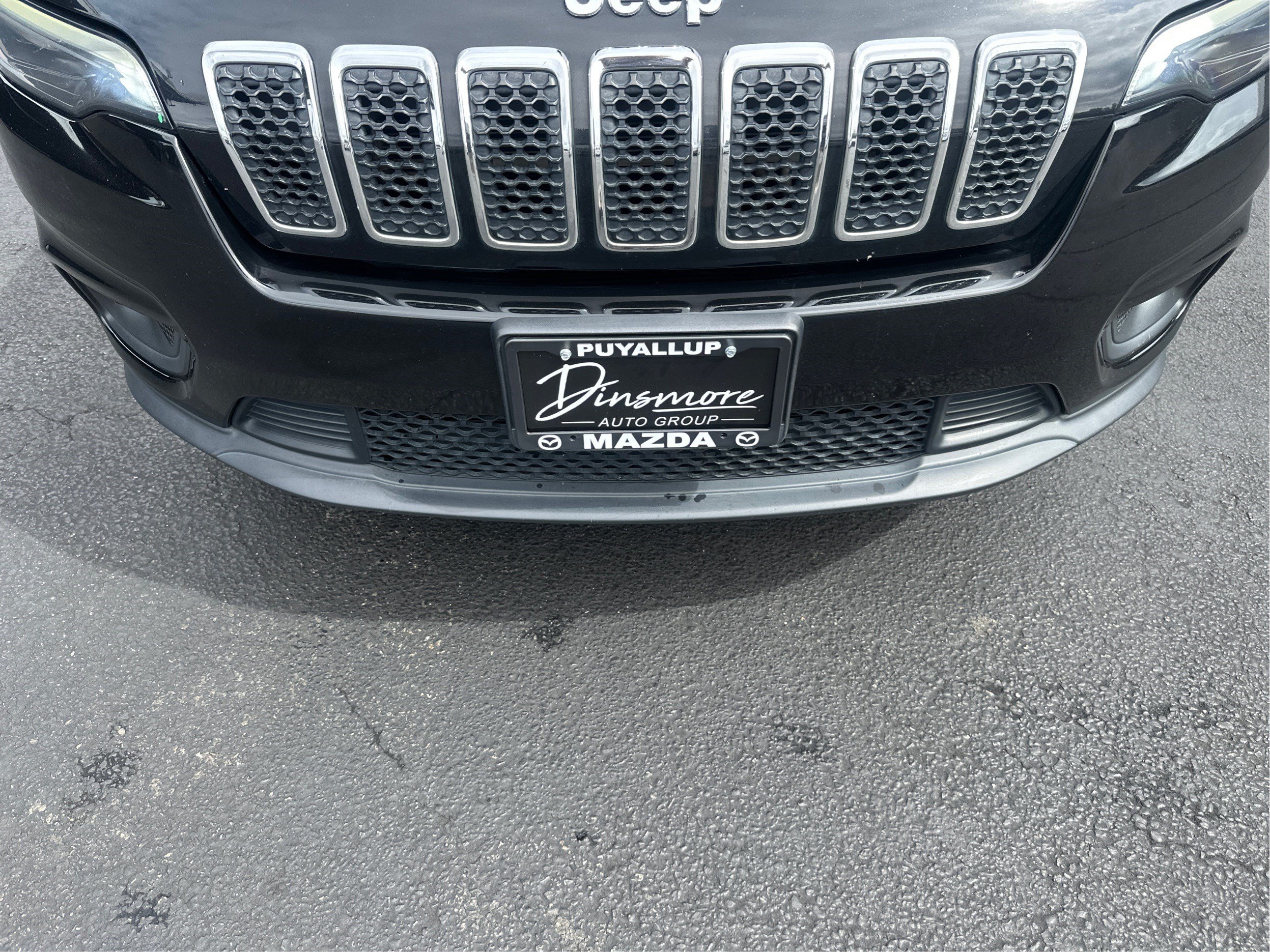 Used 2019 Jeep Cherokee Latitude w/ Cold Weather Group AWD/4WD image 22