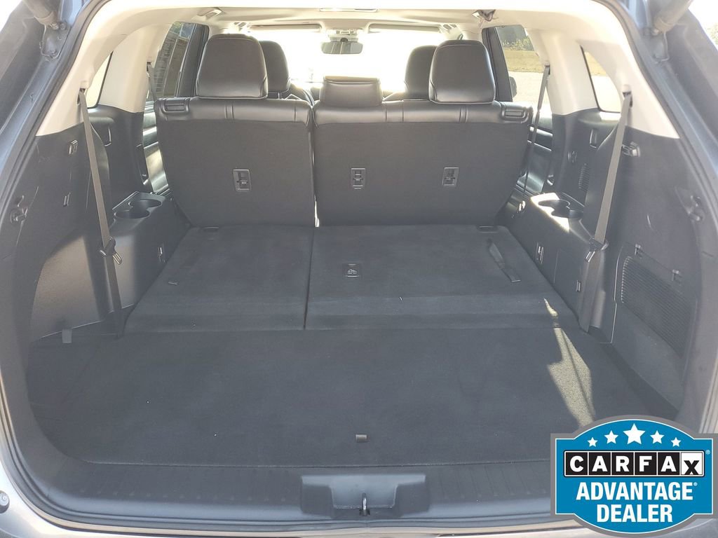 Used 2020 Toyota Highlander XLE image 22