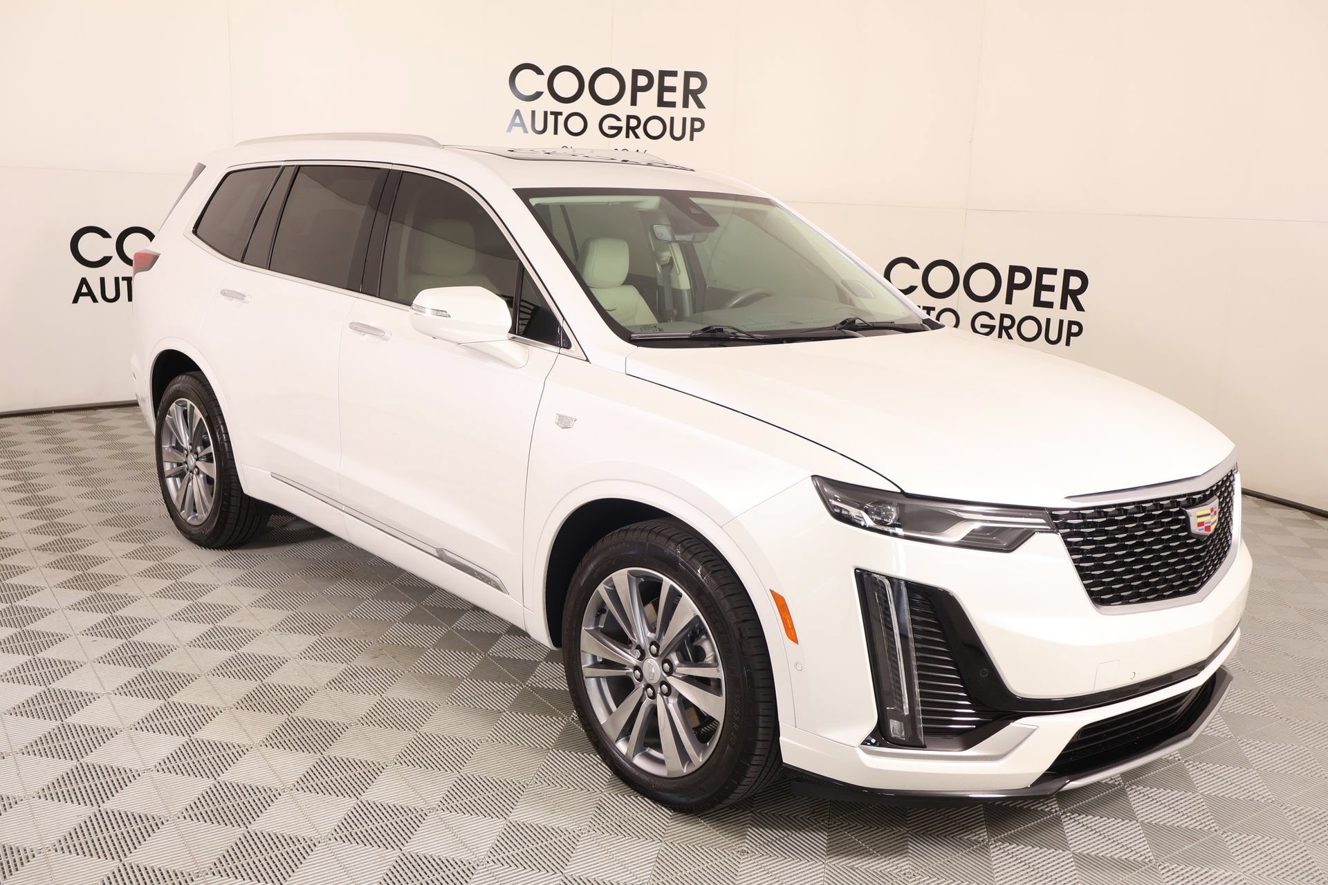 Used 2025 Cadillac XT6 Premium Luxury w/ Technology Package