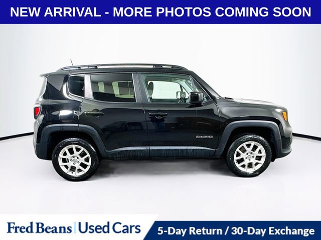 Used 2020 Jeep Renegade Latitude w/ Cold Weather Group AWD/4WD image 9