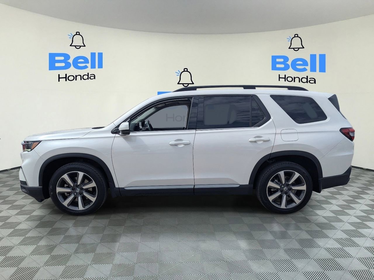 Certified 2023 Honda Pilot Elite image 2