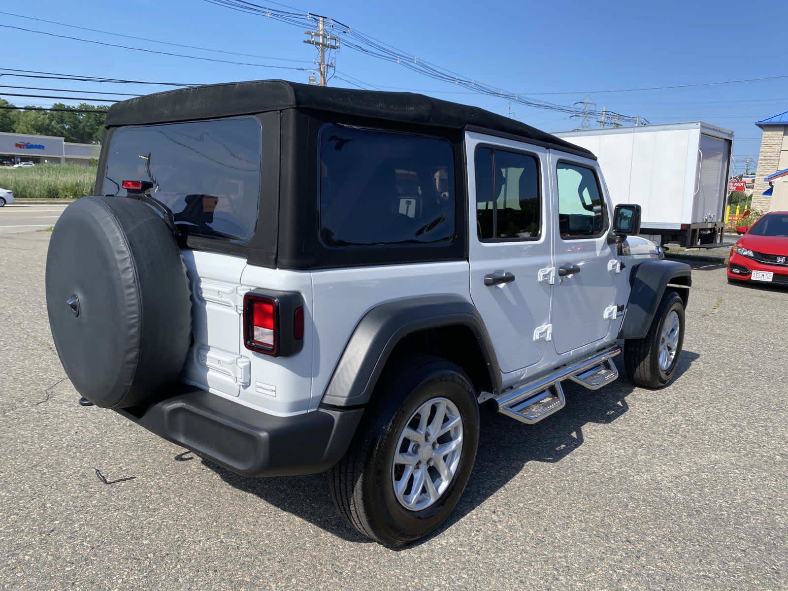 Used 2023 Jeep Wrangler Unlimited Sport AWD/4WD image 3
