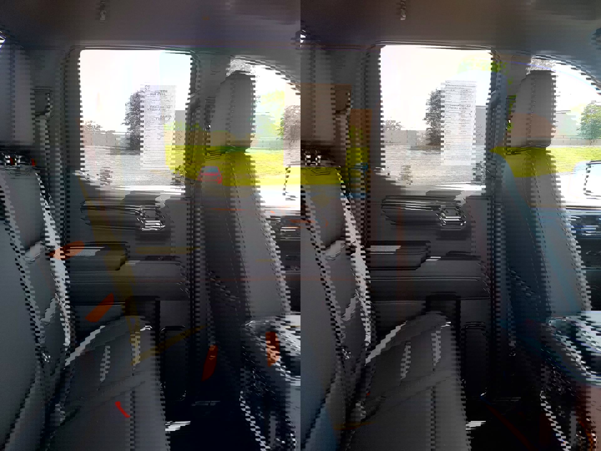 Used 2024 GMC Sierra 1500 AT4 w/ Technology Package image 33