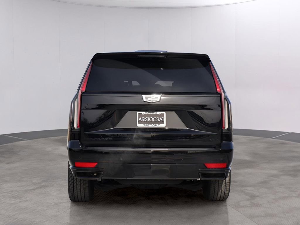 Used 2024 Cadillac Escalade Sport Platinum w/ Heavy-Duty Trailer Package image 6