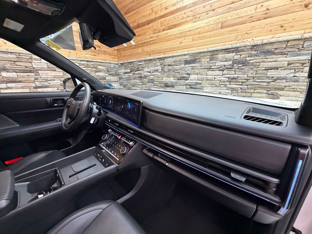 Used 2024 Hyundai Santa Fe Calligraphy image 13