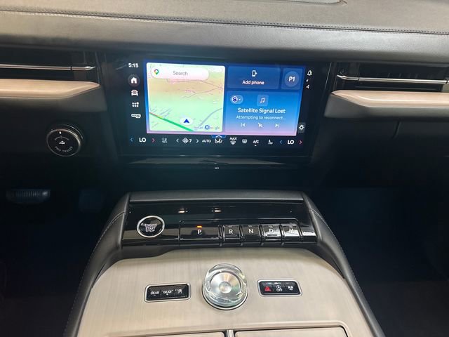 Used 2025 Lincoln Navigator Reserve AWD/4WD image 21