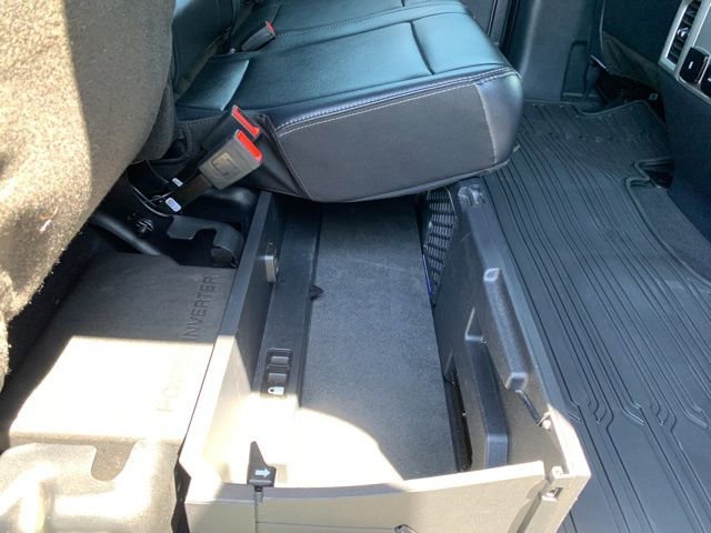 Used 2022 Ford F350 Lariat w/ Chrome Package image 14