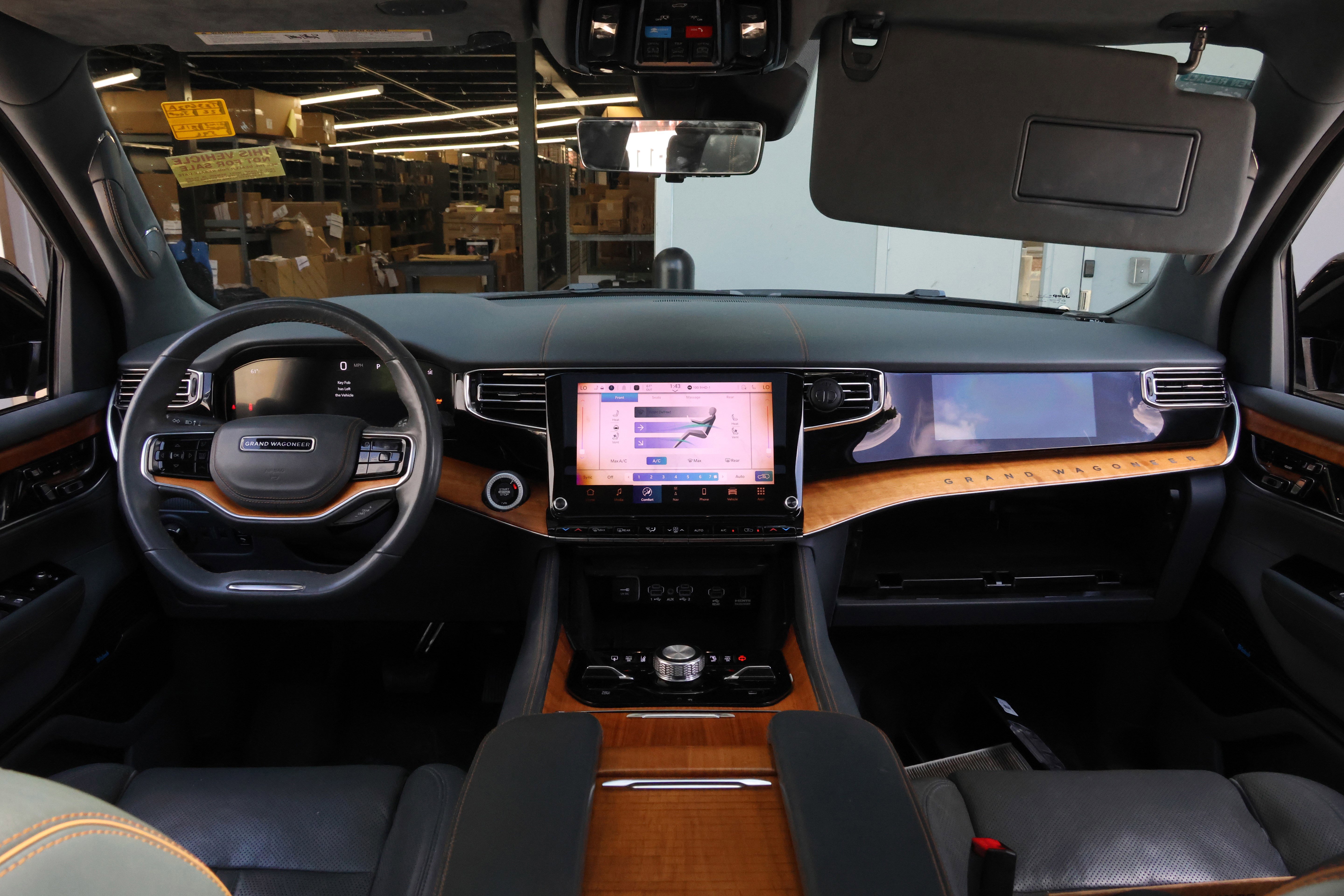 Used 2022 Jeep Grand Wagoneer Series II w/ Premium Group II AWD/4WD image 16