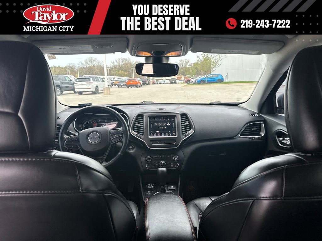 Used 2019 Jeep Cherokee Trailhawk image 21