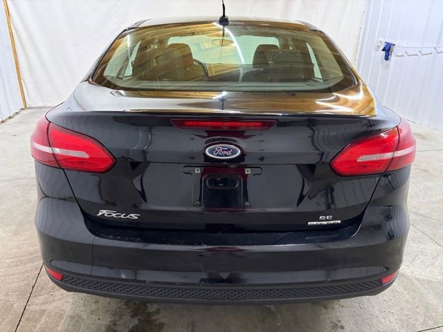Used 2016 Ford Focus SE image 7