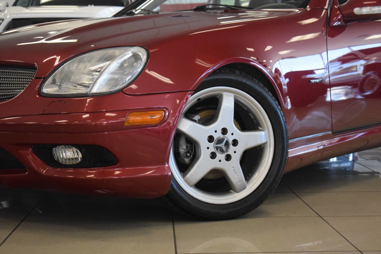 Used 2004 Mercedes-Benz SLK 230 image 16