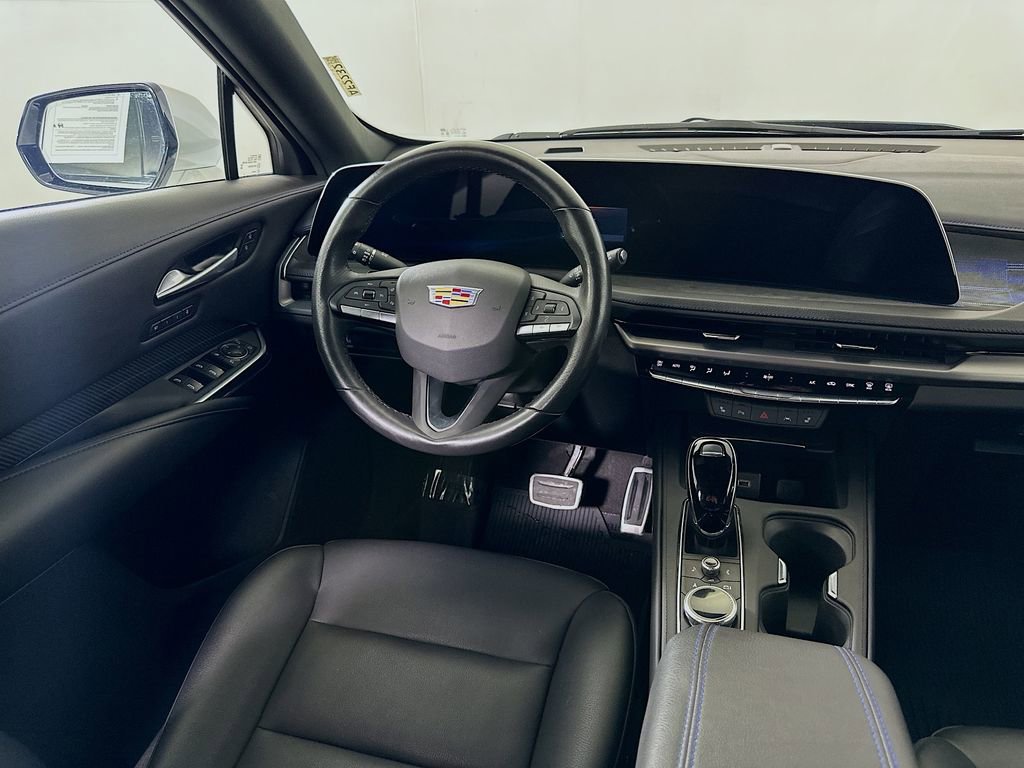 Used 2024 Cadillac XT4 Sport image 17