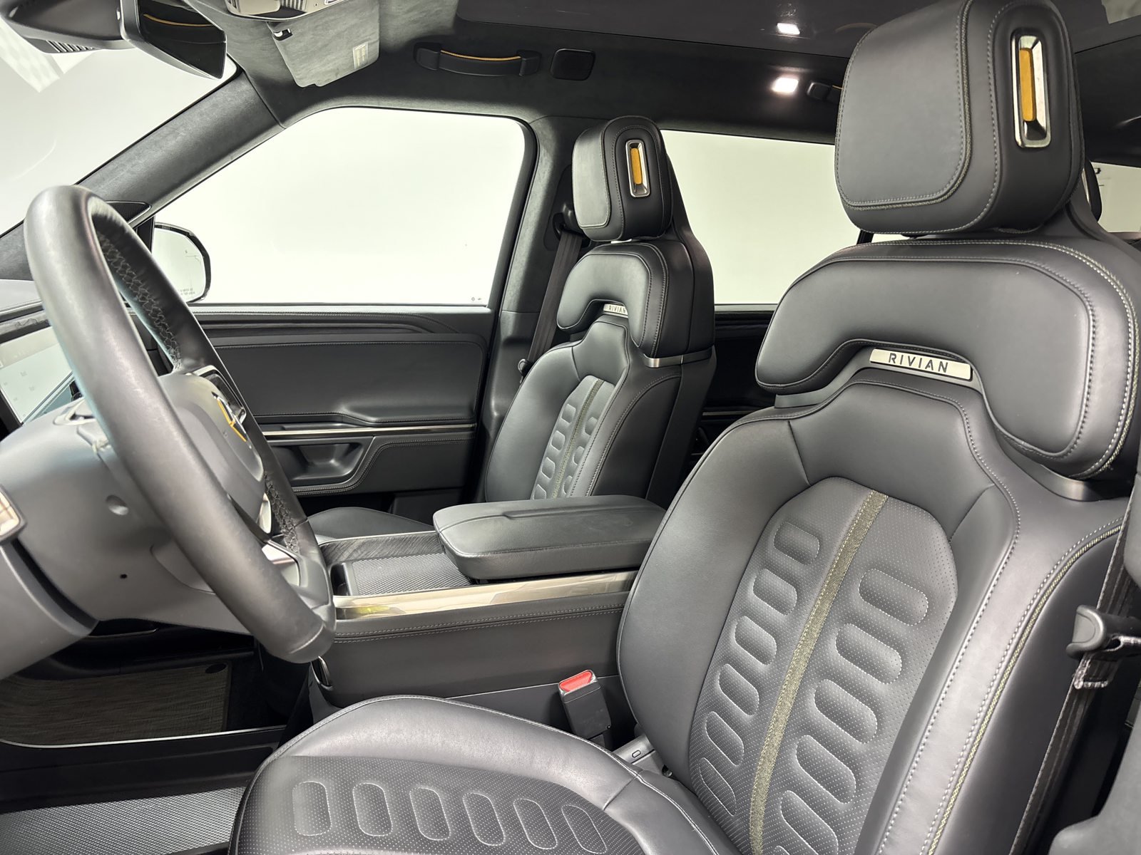 Used 2023 Rivian R1S Adventure Quad AWD/4WD image 20