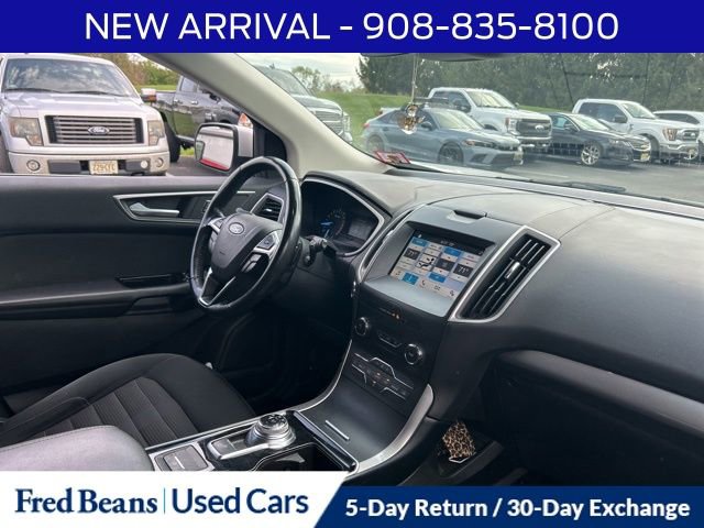 Used 2019 Ford Edge SEL AWD/4WD image 9
