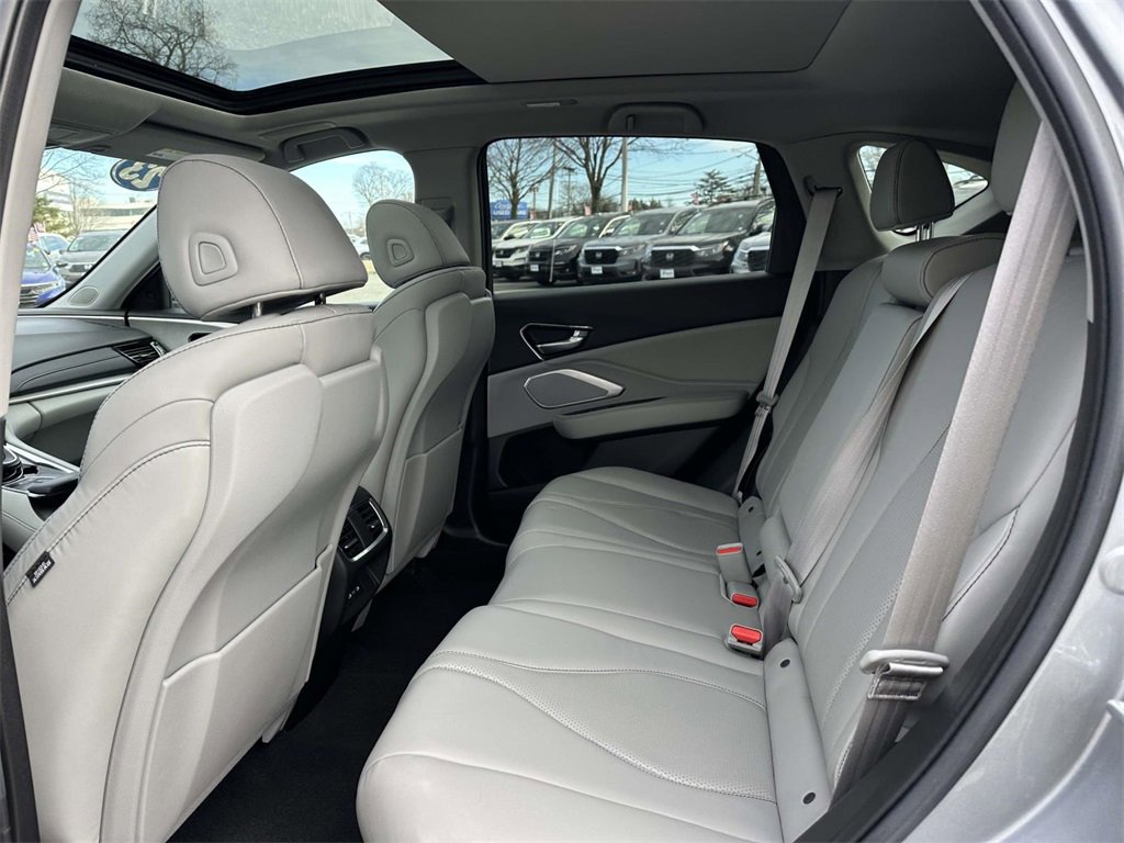 Used 2023 Acura RDX Technology Package image 9