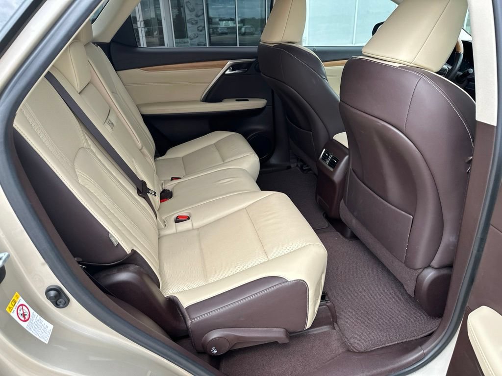 Used 2018 Lexus RX 350L AWD w/ Premium Package image 18