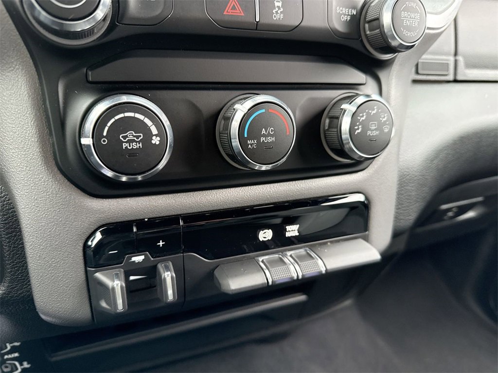 Used 2024 RAM 3500 Big Horn image 18