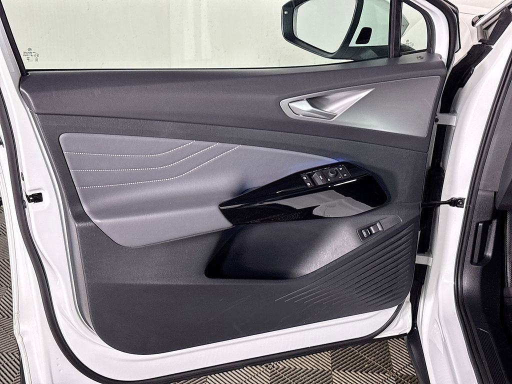 Certified 2023 Volkswagen ID.4 Pro S Plus AWD/4WD image 10