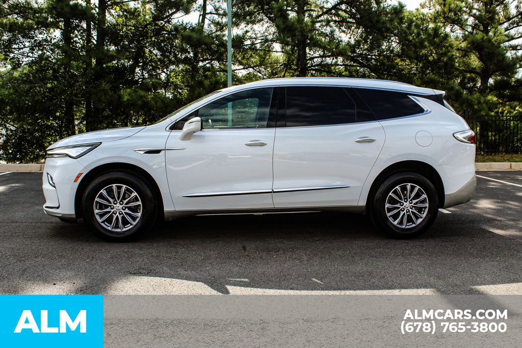 Used 2024 Buick Enclave Premium image 7