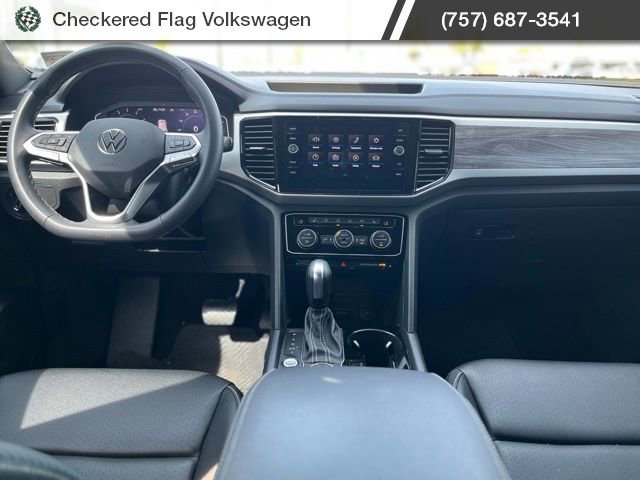 Used 2023 Volkswagen Atlas Cross Sport SE w/ Black Wheel Package image 27