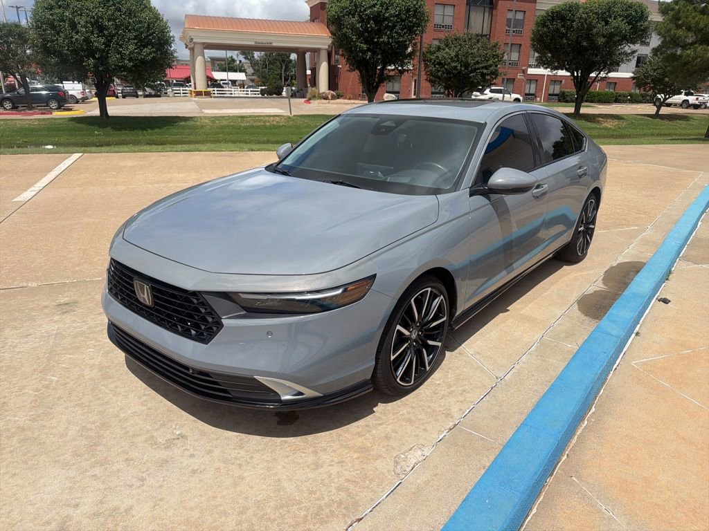 Used 2024 Honda Accord Touring image 8
