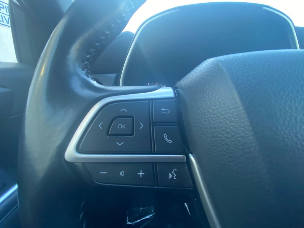 Used 2023 Toyota Highlander XSE AWD/4WD image 18