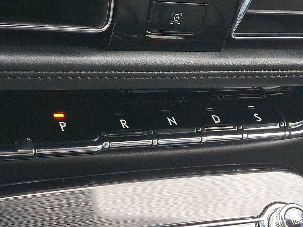 Certified 2023 Lincoln Nautilus AWD w/ Premium Package image 16