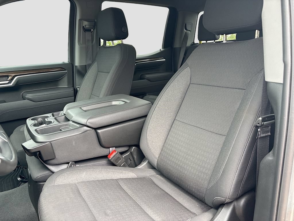Used 2025 Chevrolet Silverado 1500 LT AWD/4WD image 21