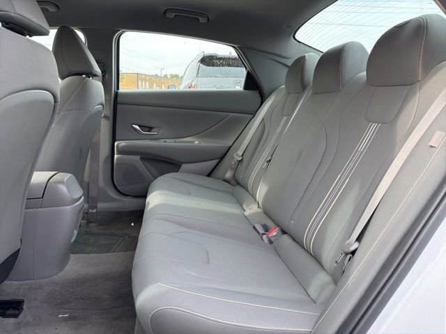 Certified 2024 Hyundai Elantra SEL image 23