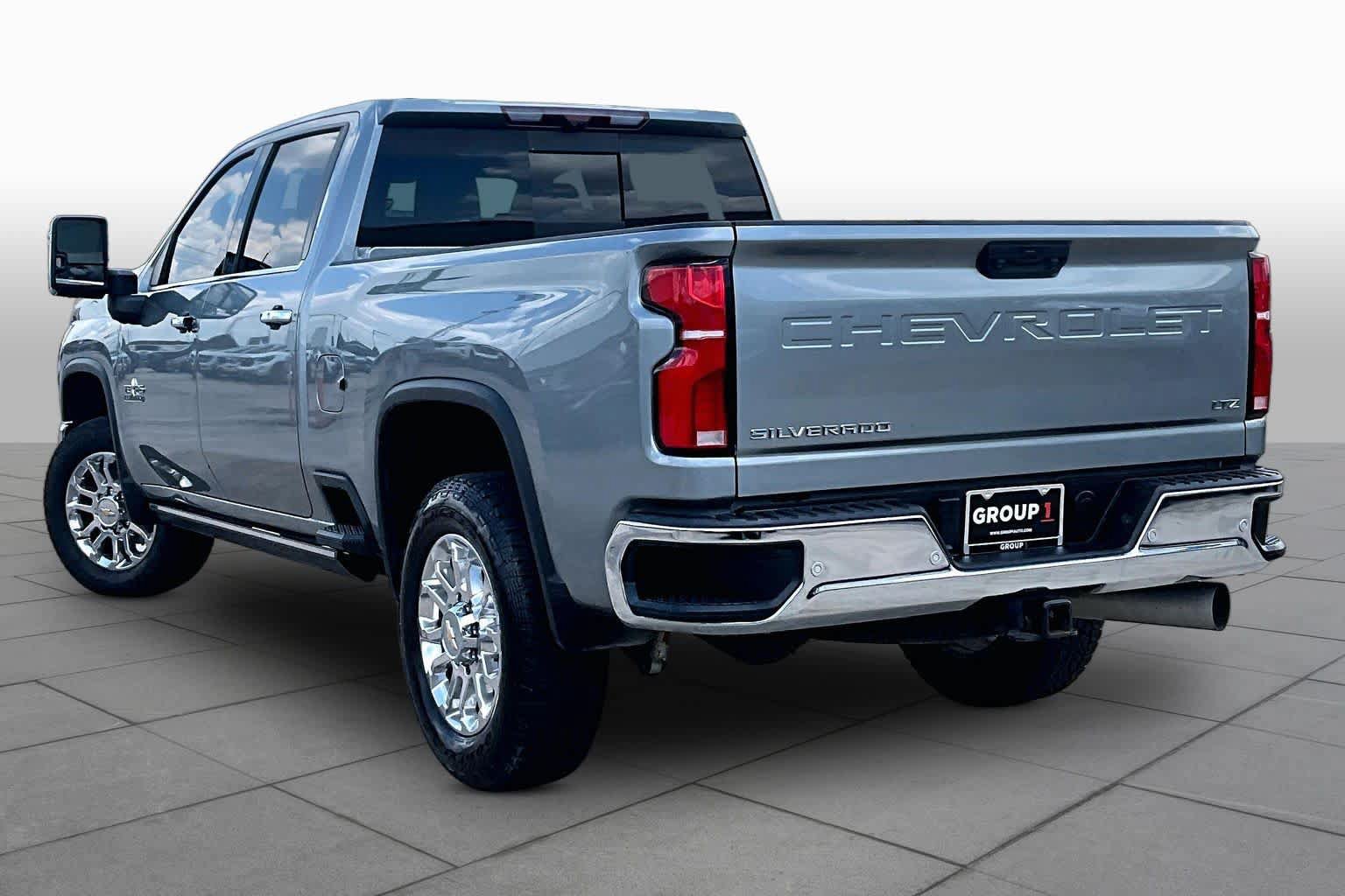 Used 2024 Chevrolet Silverado 2500 LTZ w/ LTZ Texas Edition AWD/4WD image 12