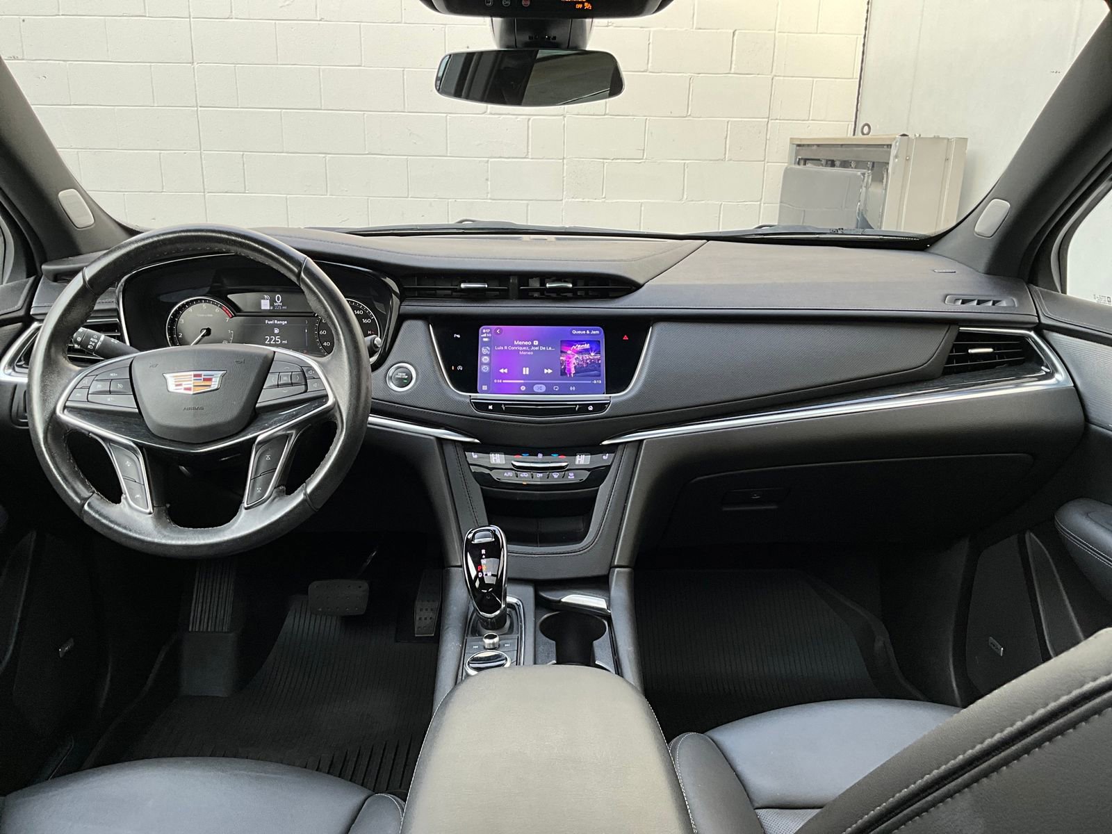 Used 2022 Cadillac XT5 Premium Luxury w/ LPO, Floor Liner Package image 16