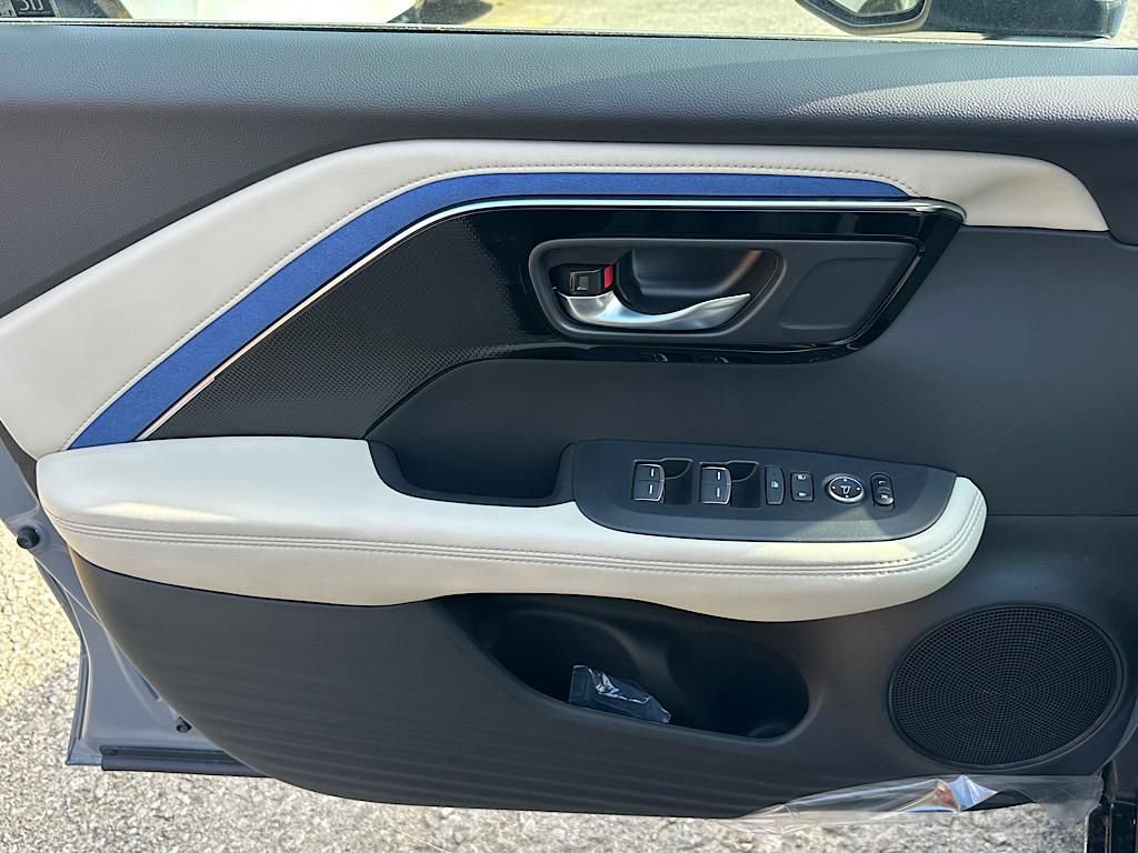 New 2025 Acura ADX A-Spec image 10