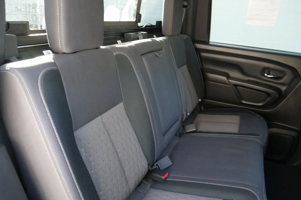 Used 2023 Nissan Titan SV w/ SV Convenience Package image 24