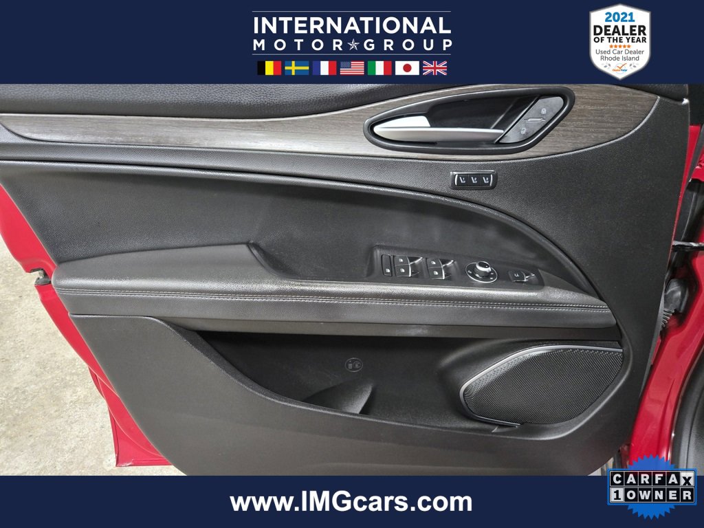 Used 2022 Alfa Romeo Stelvio Ti image 7