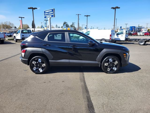 Certified 2025 Hyundai Kona SEL image 7