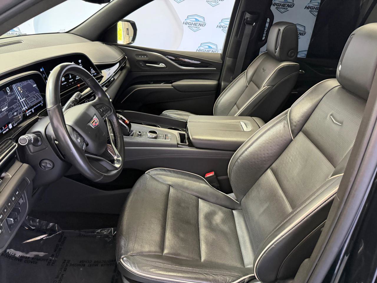 Used 2023 Cadillac Escalade ESV Sport AWD/4WD image 17