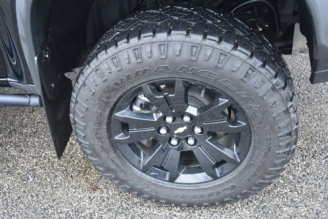 Used 2022 Chevrolet Colorado ZR2 w/ ZR2 Midnight Special Edition AWD/4WD image 12
