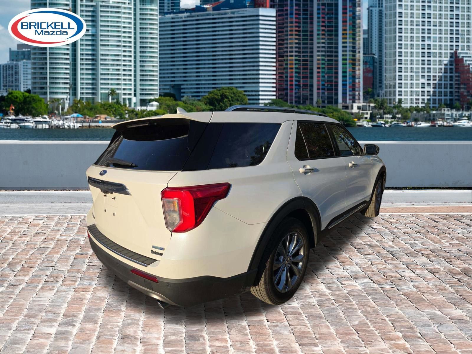 Used 2020 Ford Explorer Limited image 3