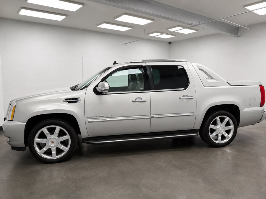 Used 2013 Cadillac Escalade EXT Luxury AWD/4WD image 4