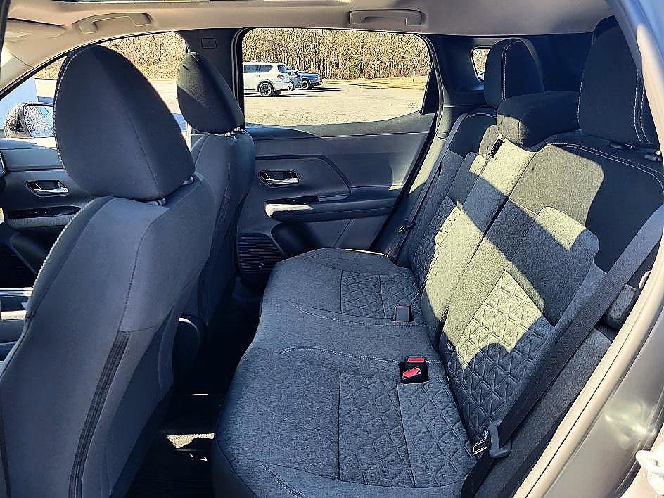 New 2026 Nissan Kicks SV w/ SV Premium Package image 12