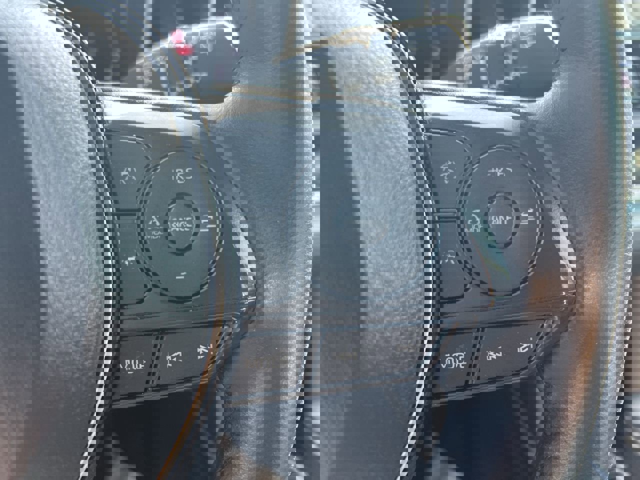 Used 2024 Toyota Corolla Cross XSE w/ Convenience Package image 20