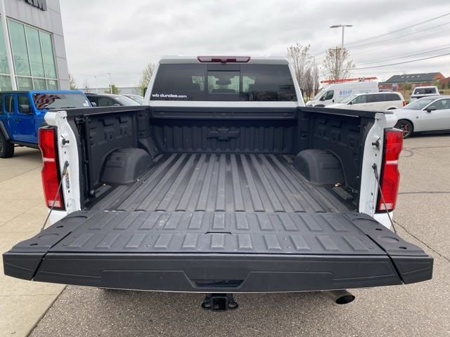 Used 2025 Chevrolet Silverado 2500 ZR2 w/ LPO, Dark Essentials Package AWD/4WD image 30