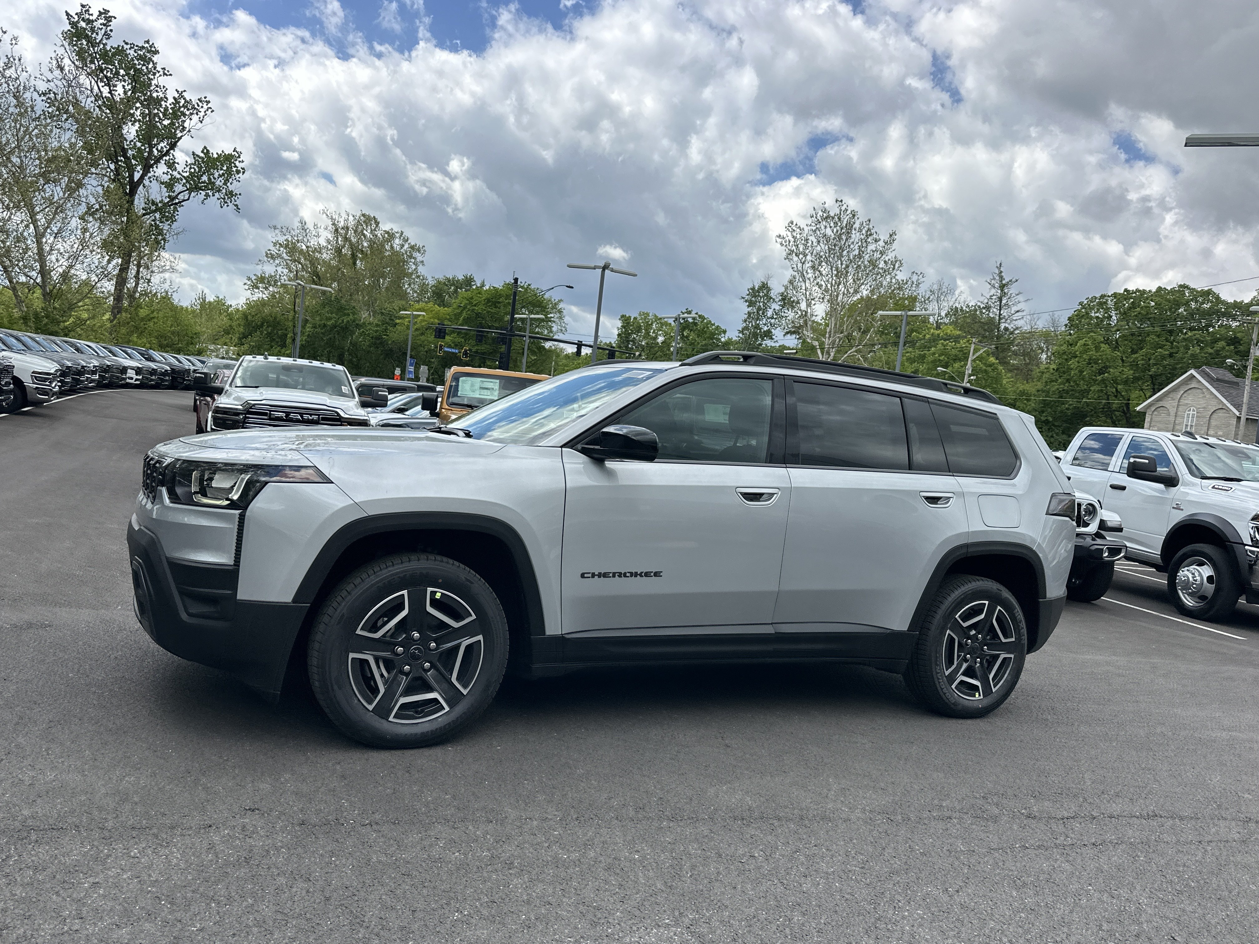 New 2026 Jeep Cherokee Limited AWD/4WD image 23