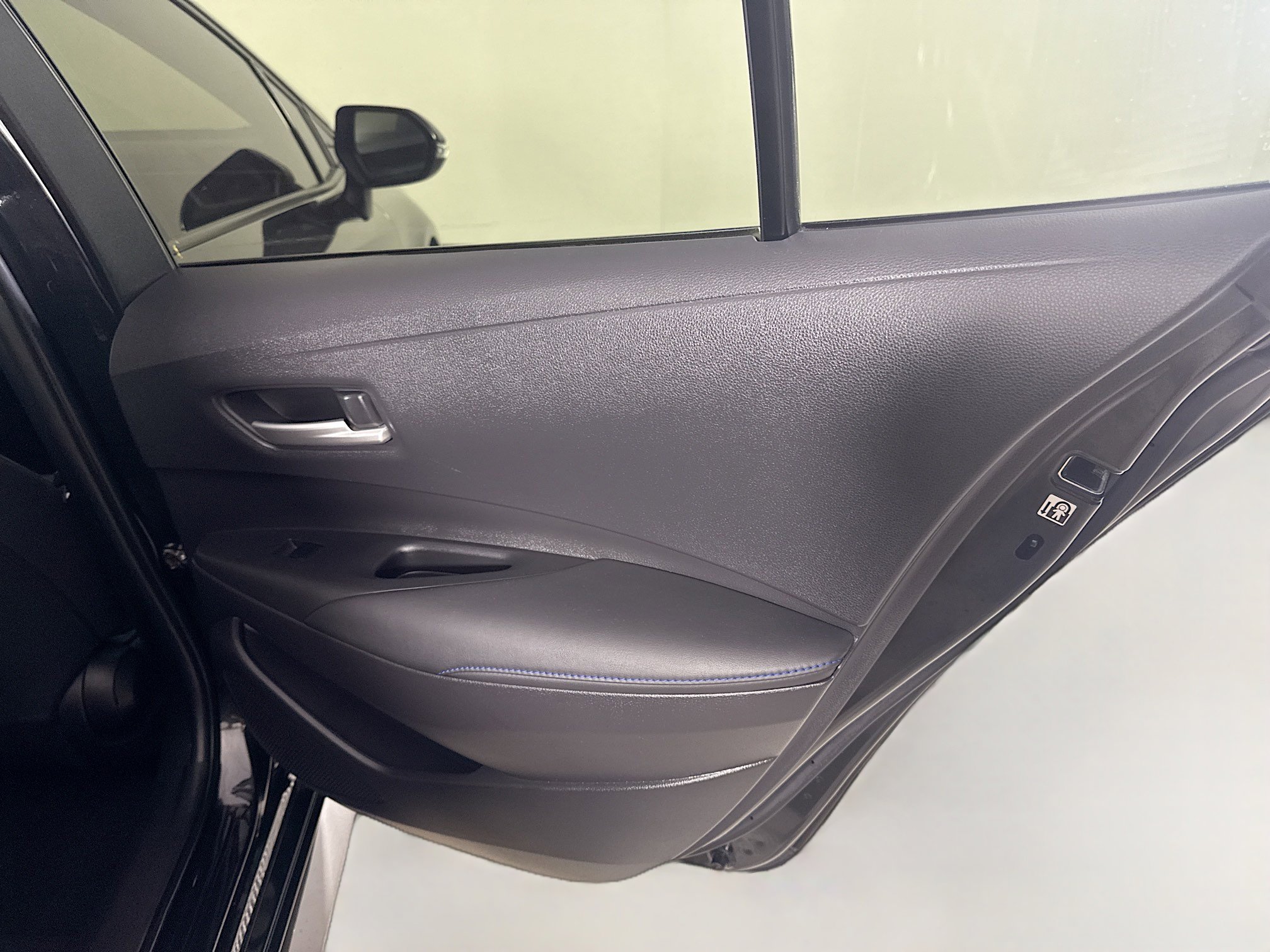 Used 2022 Toyota Corolla SE image 28