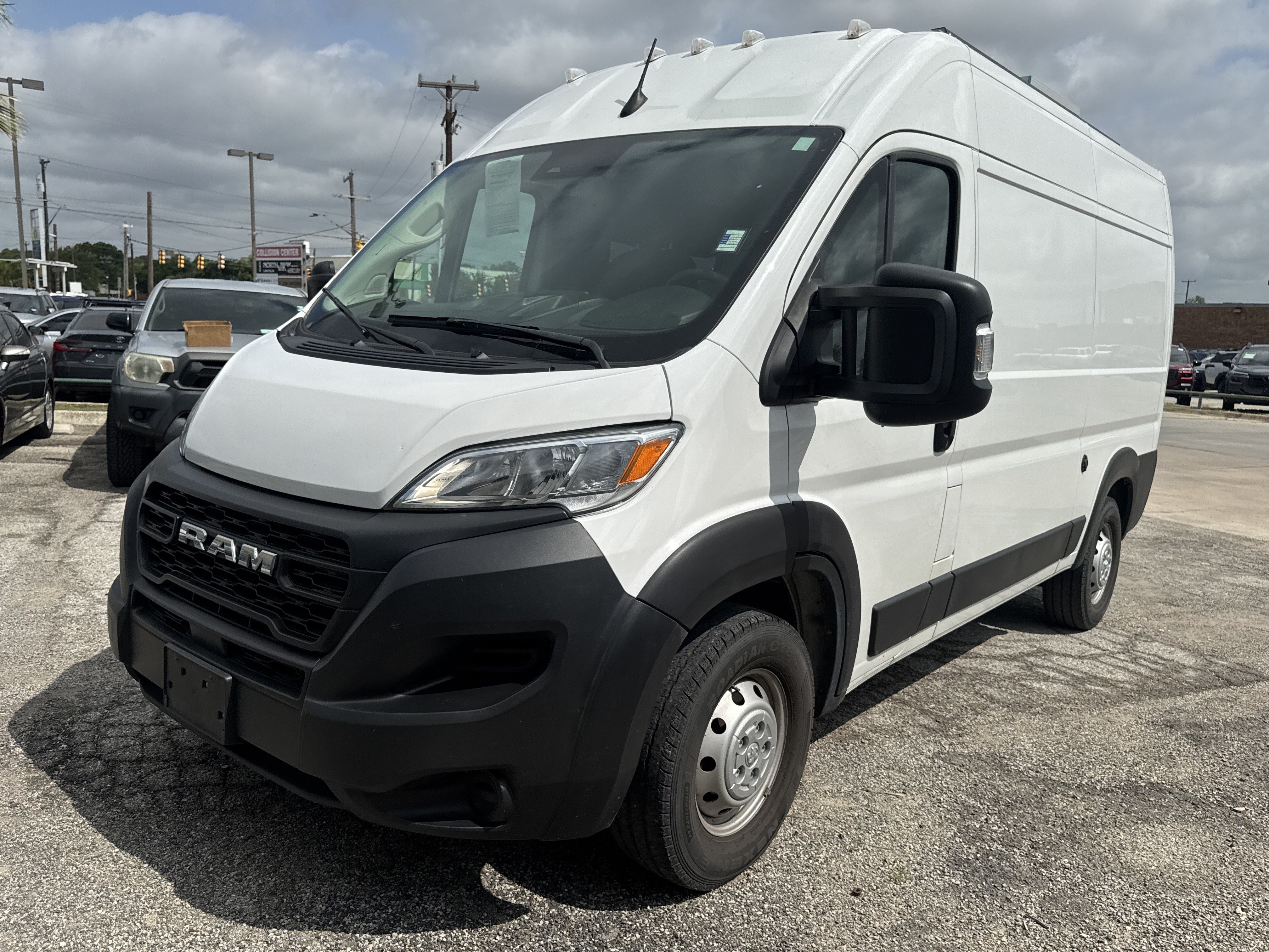 Used 2023 RAM ProMaster 1500 FWD image 7