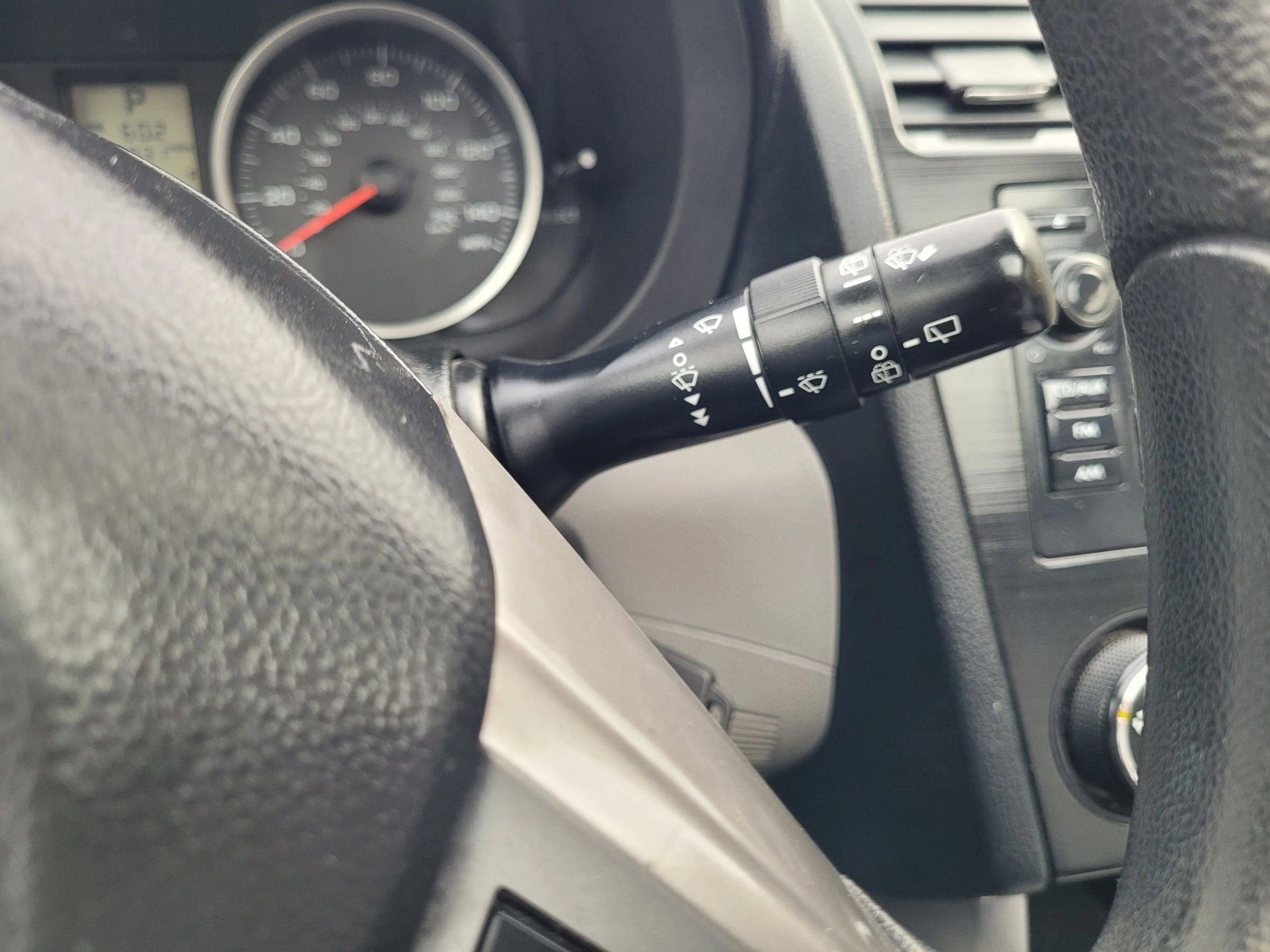 Used 2014 Subaru Forester 2.5i Premium w/ All-Weather Package image 29