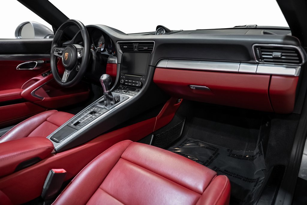 Used 2017 Porsche 911 Carrera 4S image 54