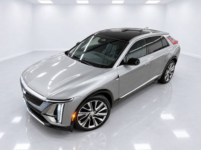 Used 2024 Cadillac Lyriq Luxury w/ Nappa Leather Package AWD/4WD image 6